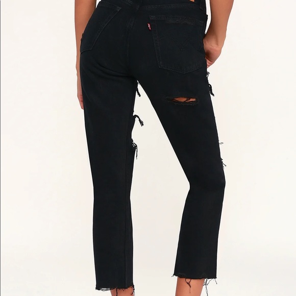 Levi’s 501 Cropped Black Distressed Jeans - Picture 5 of 16